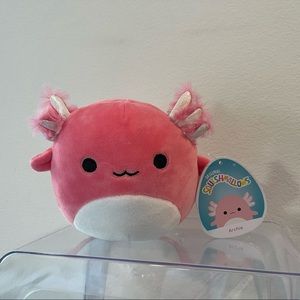 Archie Axolotl Squishmallow